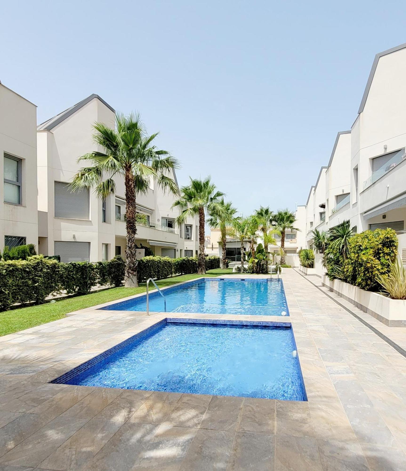 Pmt01 - Modern, Luxury With Heated Pool Lägenhet Torrevieja Exteriör bild
